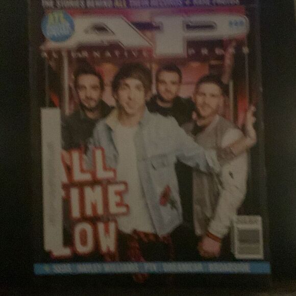 Pre Owned Alternative Press AP July 2017 Issue #348 All Time Low Fan Edition - Picture 9 of 9